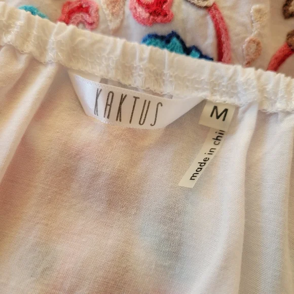 Embroidered Boho Top - Picture 5 of 6